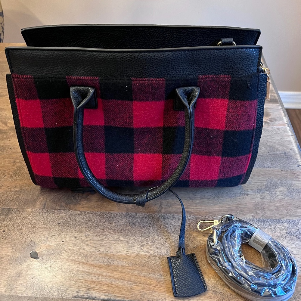 Red Buffalo Check Handbag NWT Charming Charlie Red Buffalo Purse Plaid